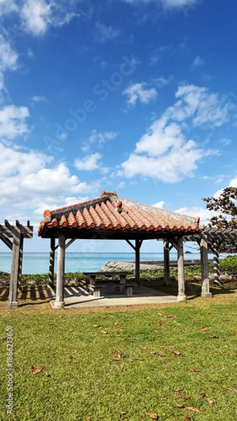 Obraz 沖縄の建物と空