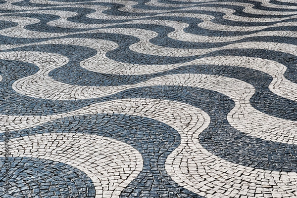 Obraz Wave Patterns In Lisbon's Red Square
