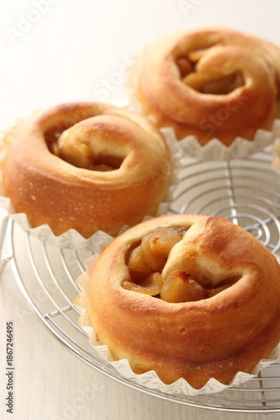 Obraz りんごのロールパン