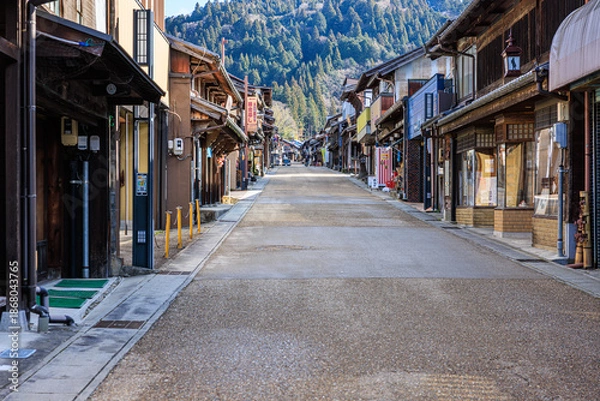 Obraz 岐阜県岩村町の古い街並み｜ドラマ撮影地として知られる城下町