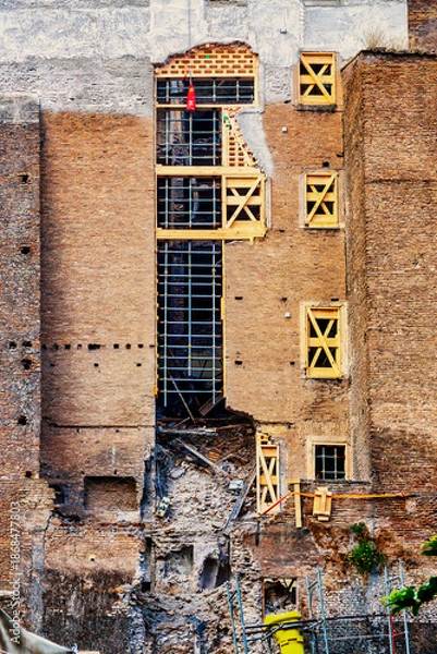 Obraz Torre dei Conti Post-Collapse Restoration