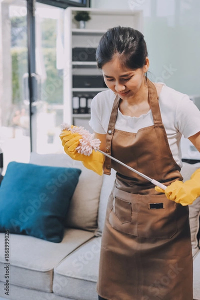 Obraz Cleaners clean empty office spaces