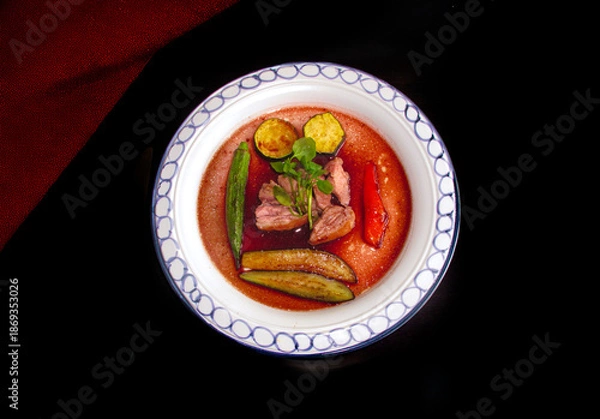 Fototapeta 鴨胸肉とグリル野菜の赤ワインソース