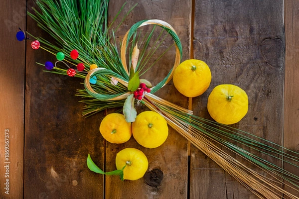 Fototapeta 柚子と松葉 