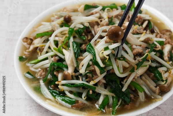 Obraz もやしとニラの炒め物