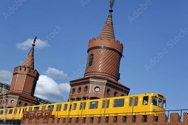 Obraz Oberbaumbrücke mit U-Bahn