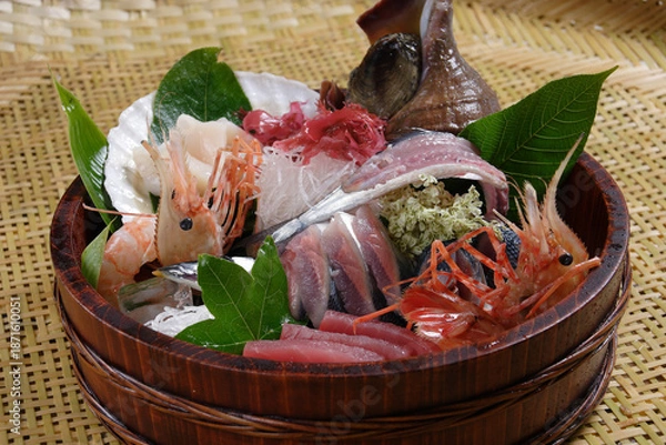 Obraz 刺身桶盛り