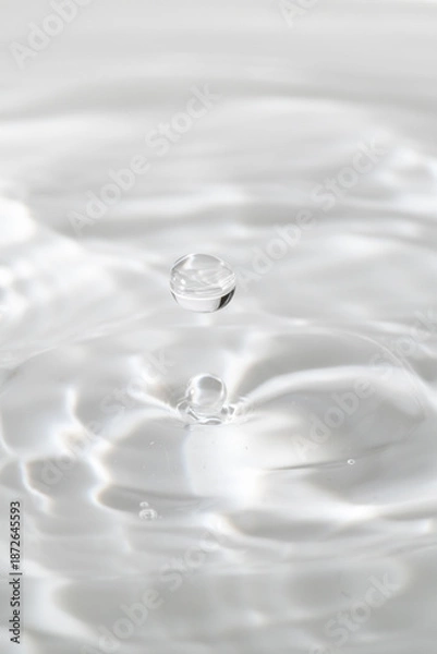 Obraz 美しい水滴のアクションショット	