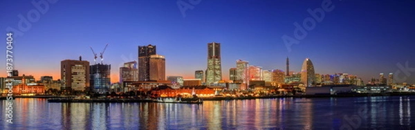 Obraz 大桟橋からのみなとみらい夕景（パノラマ）