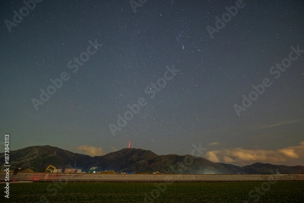 Obraz 日本の岡山の瀬戸内海に浮かぶ美しい星空