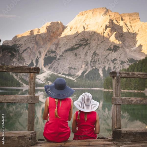 Fototapeta Lake with womans