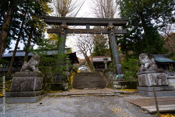 Obraz 諏訪大社　前宮　鳥居