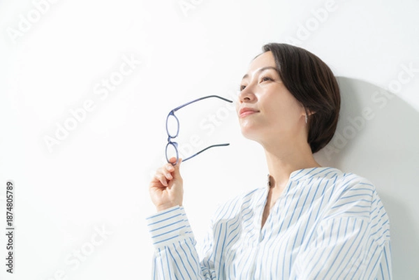 Fototapeta 眼鏡を持った女性