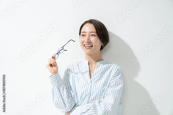 Fototapeta 眼鏡を持った女性