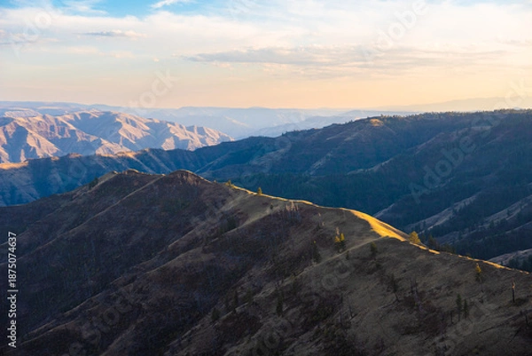 Obraz Sunset Lighting Along Ridge Top