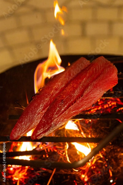 Obraz 土佐の藁焼き鰹のタタキ