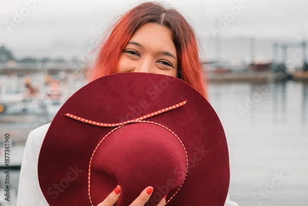 Obraz red-haired girl with hat smiling