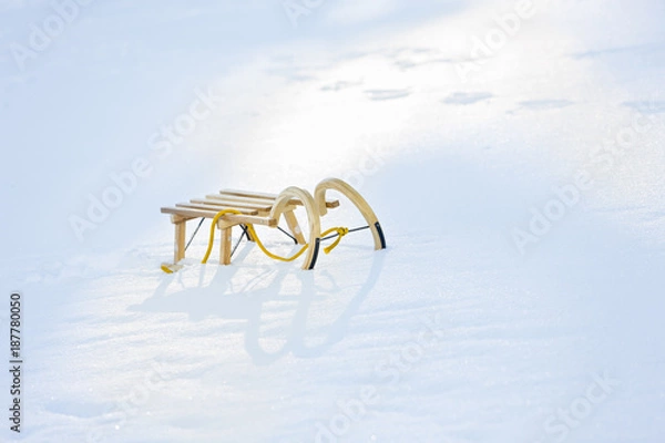 Obraz Sanki na śniegu