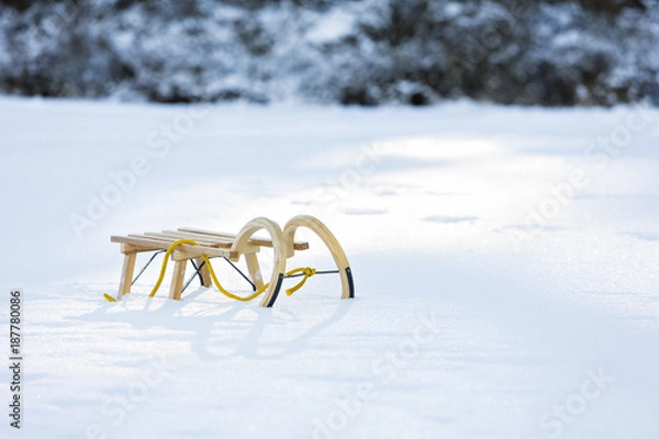 Obraz Sanki w śniegu