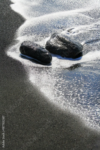 Fototapeta schwarzer Strand auf der Vulkaninsel Lanzarote