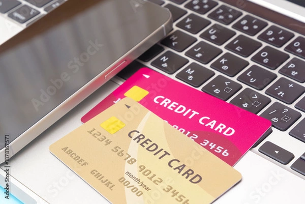 Fototapeta クレカとパソコンとスマホ