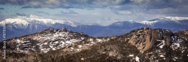 Obraz Mount Buffalo, zimowy widok na szczyt góry śniegu