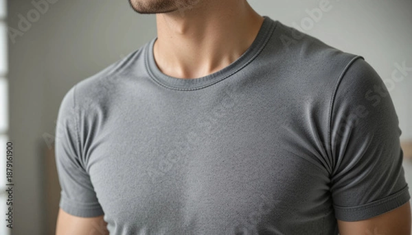 Obraz Fast drying t-shirt on man