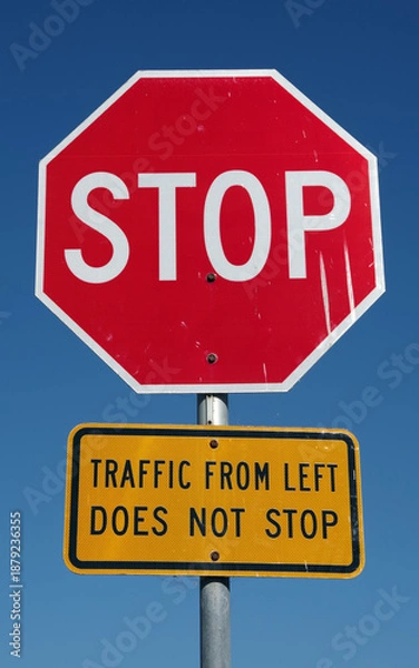 Obraz STOP CROSS TRAFFIC DOES NOT STOP sign