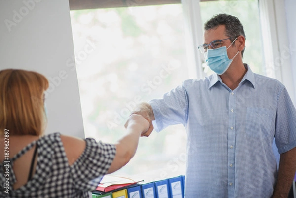 Obraz Accountant Consulting Client in Office