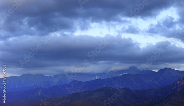 Fototapeta Poland, Tatra Mountains, Zakopane - Kasprowy Wierch, Beskid, Skrajna Turnia, Swinica and Koscielec peaks - High Tatra under clouds