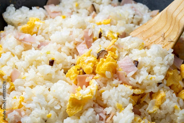 Obraz チャーハン調理シーン。