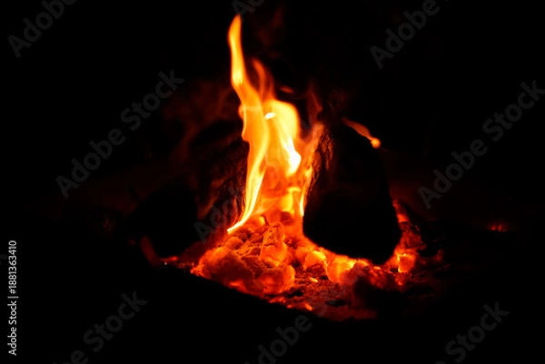 Obraz 弱まるたき火