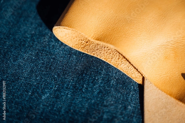 Fototapeta Jeans e cuoio