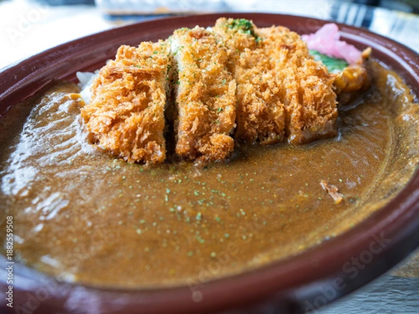 Obraz 食欲全開！サクサク衣の絶品カツカレー弁当