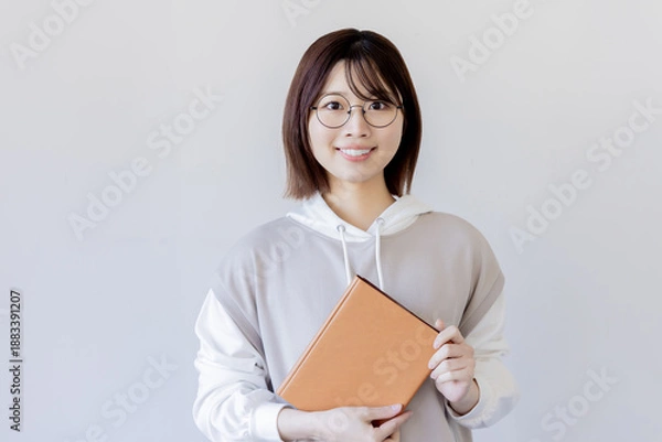 Obraz カメラ目線の大学生