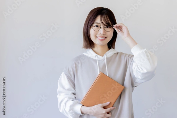 Obraz カメラ目線の大学生