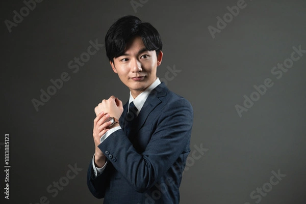 Obraz スーツ姿の若い男性　ビジネスイメージ