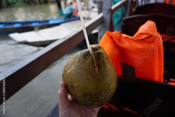 Obraz ストローを刺したココナッツ