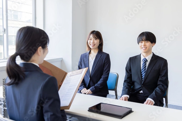 Obraz 面接　就職活動　大学生