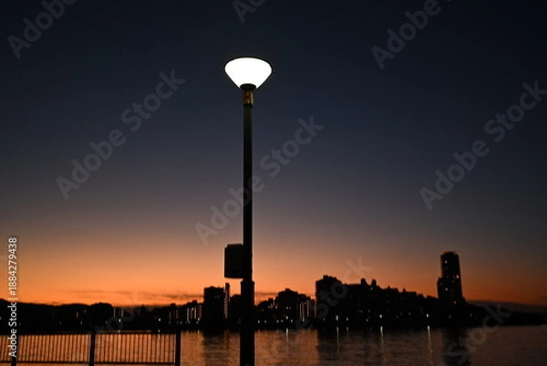 Obraz 外灯と海岸の夜景風景