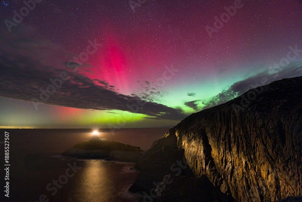 Obraz The most amazing aurora over South Stack Lighthouse Anglesey