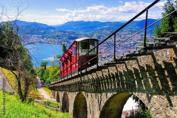 Fototapeta Kolejka linowa Lugano i jezioro Lugano, Szwajcaria - kolejka linowa Lugano i jezioro Lugano