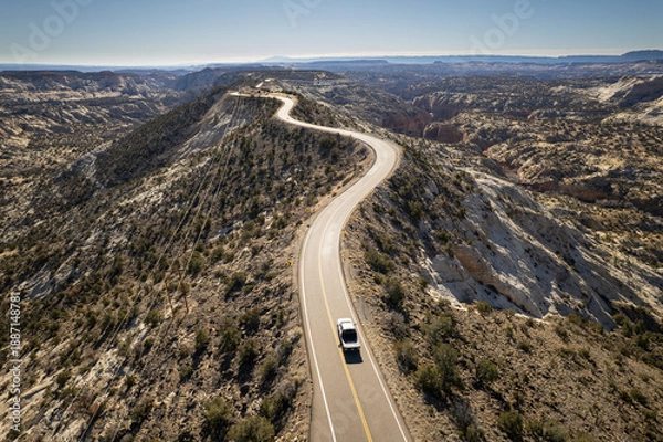 Fototapeta Driving the Hogback