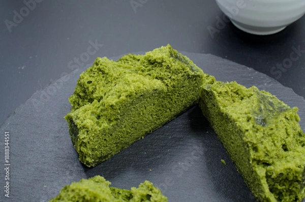 Obraz 少し珍しい抹茶蒸しまん