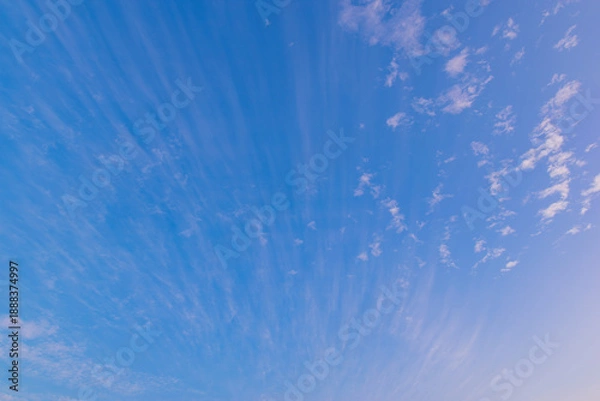 Obraz 青空に噴き上がる雲