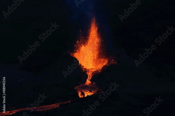 Fototapeta eruption volcan