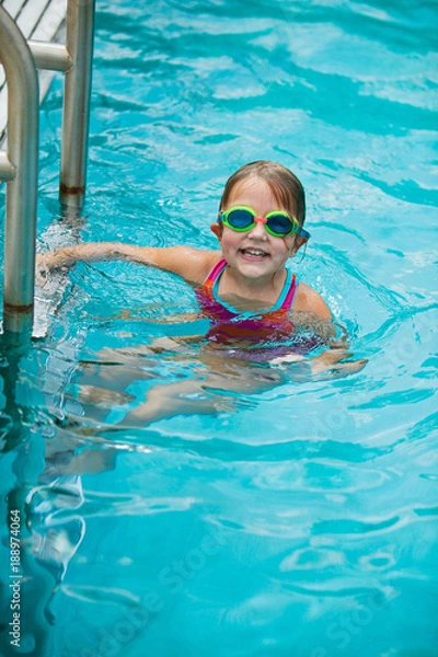 Fototapeta Little Girl In Swim Lessons
