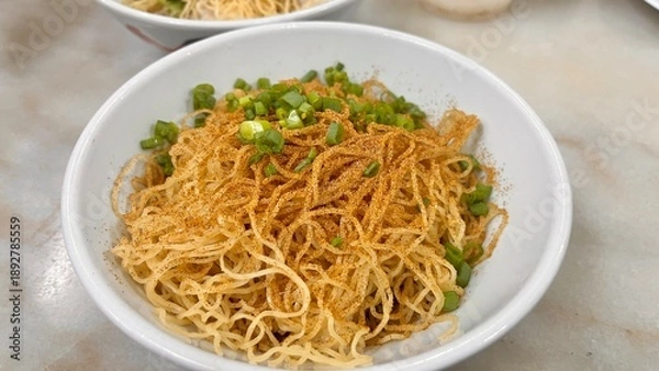 Obraz Noodles with chicken