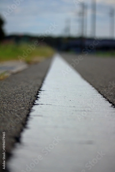 Obraz 白線の続く先は