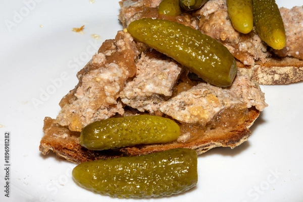 Obraz Bratwurstkeck auf Bauernbrot